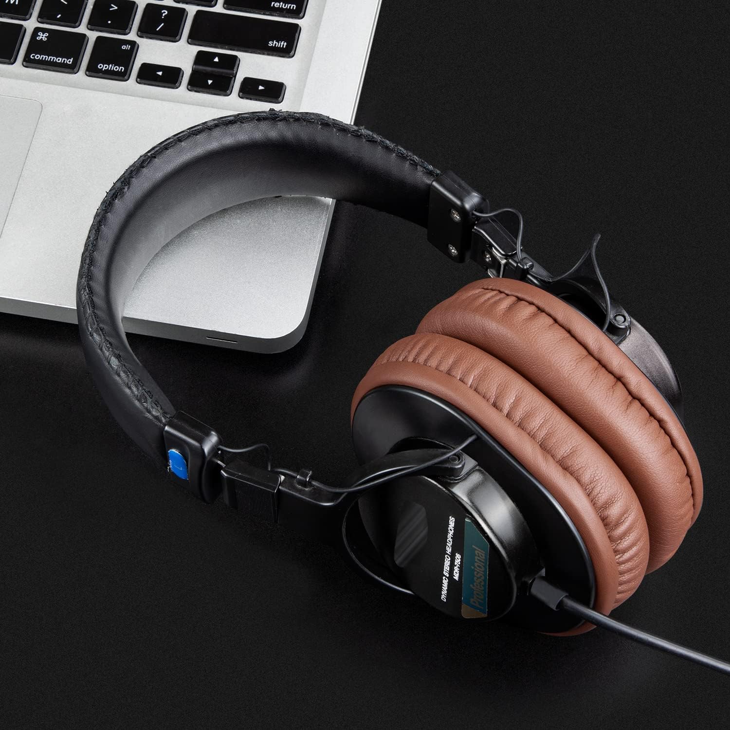 SOULWIT Earpads for Sony MDR-7506, MDR-V6, MDR-V7, MDR-CD900ST - Protein Leather