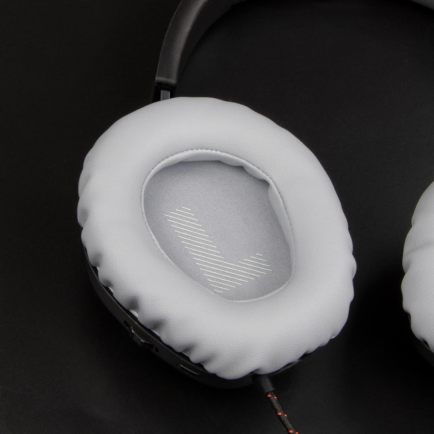 SOULWIT Earpads for JBL Quantum 100, 100X, 100P, 100M2, 350 - Protein Leather